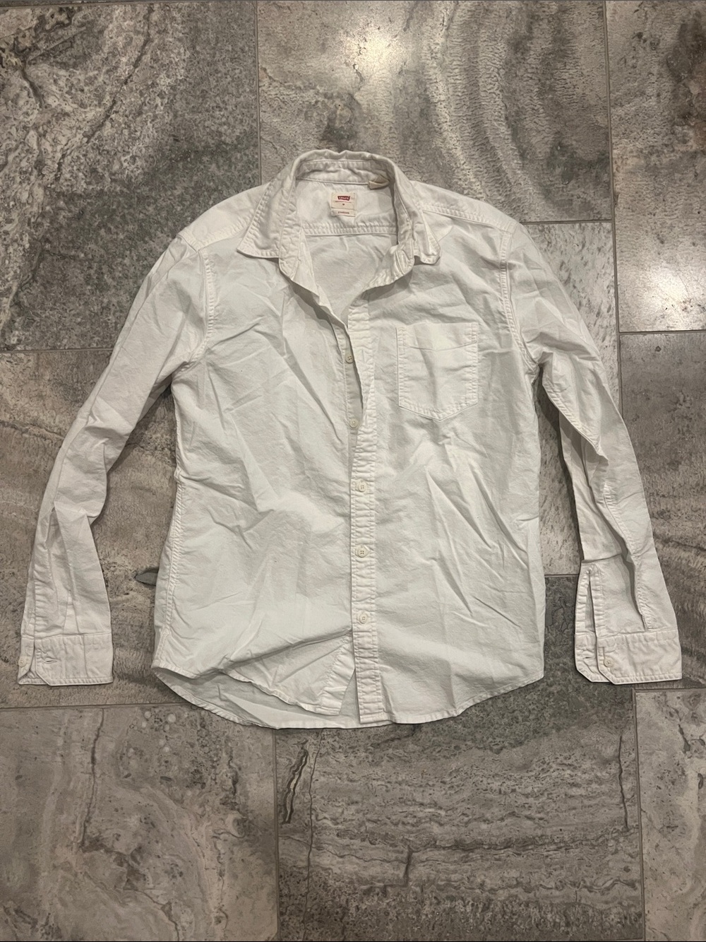 Levi's Men's White Long-Sleeve Casual Button-Down Shirt